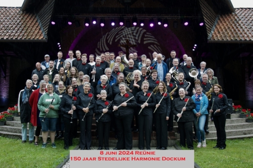 Groepsfoto-met-reunisten 8 juni 2024